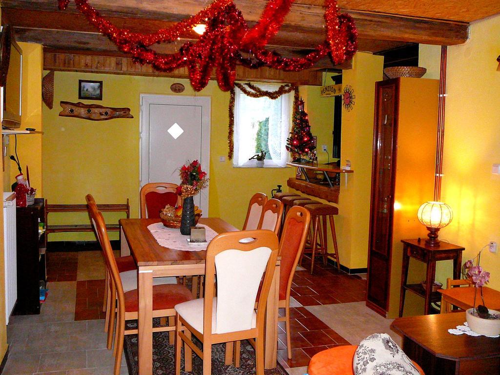 Ferienwohnung Private Svetluska Pobezovice Exterior foto