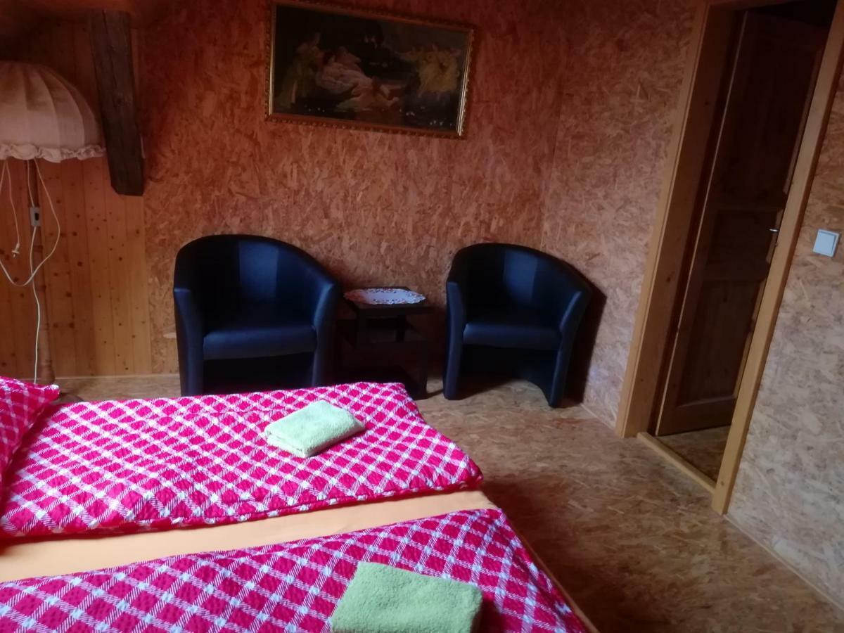 Ferienwohnung Private Svetluska Pobezovice Exterior foto